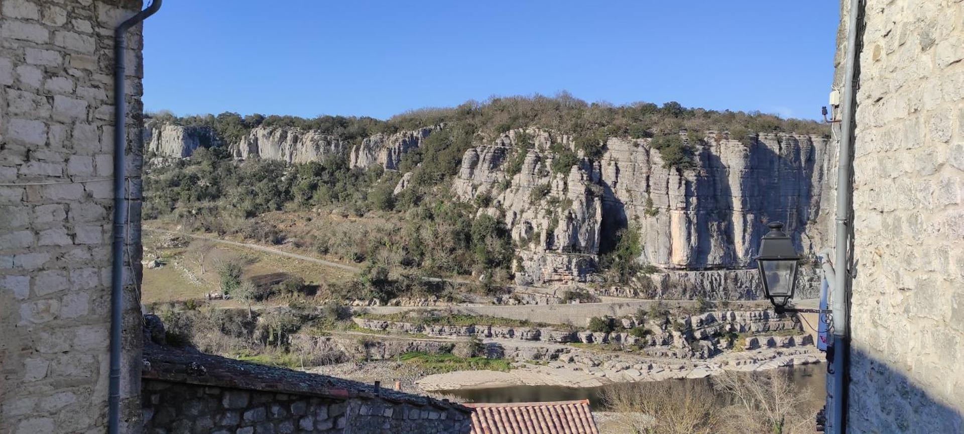 Maison Pierre Et Voute Au Coeur Du Village Balazuc Eksteriør bilde